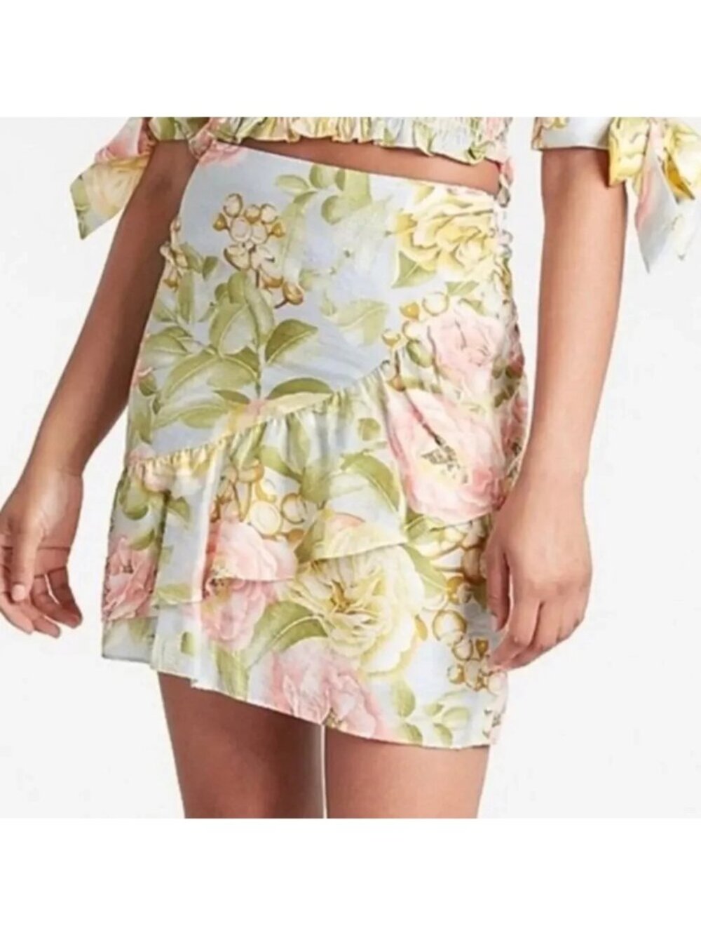 Express NWT Floral Tiered Ruffle Mini Skirt Size 4 summer spring cute kawaii